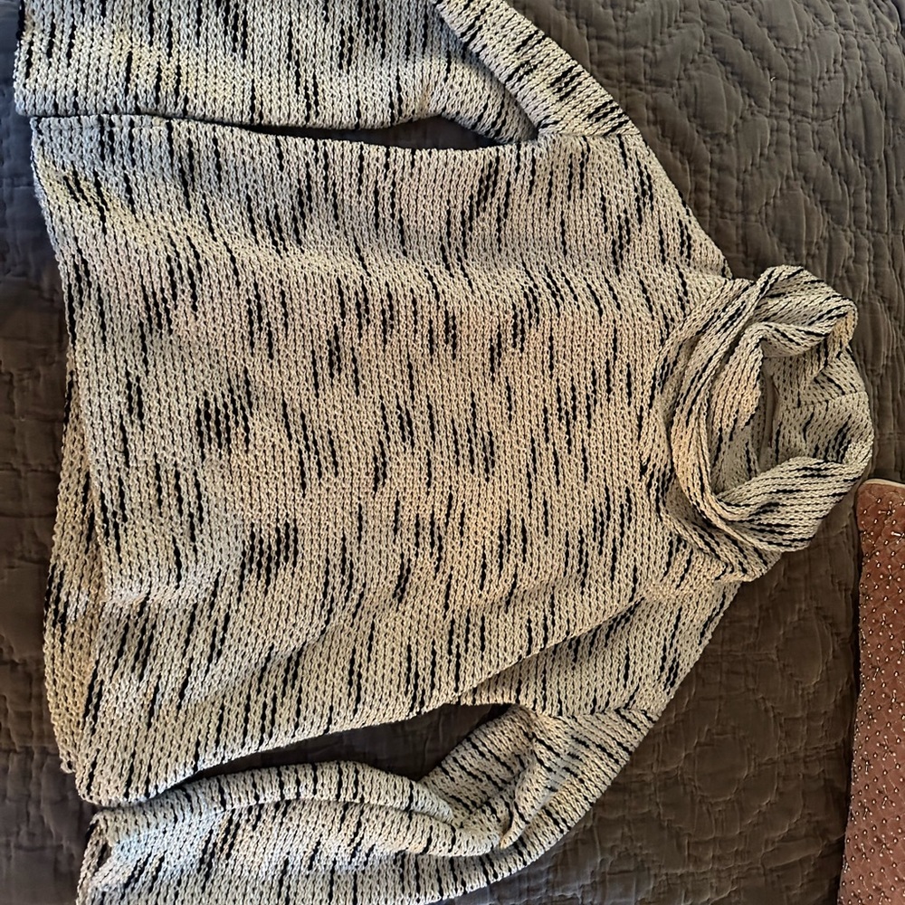Women’s turtle neck sweater. The loft-size Small.